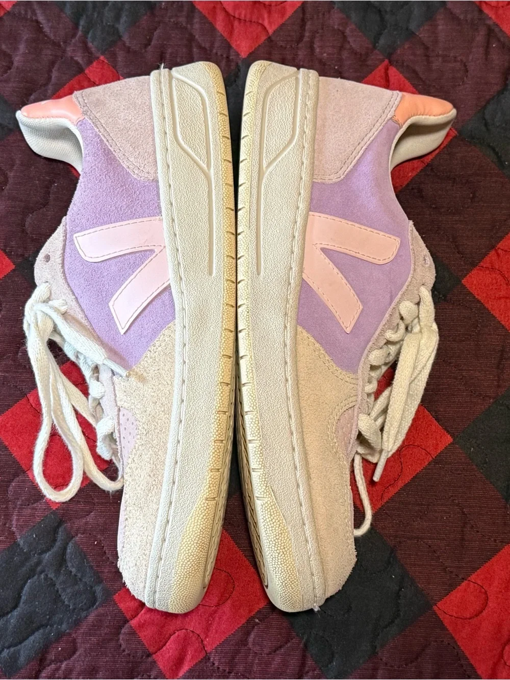 VEJA V-10 Beige/Lavander Suade Sneakers Women’s Size 7